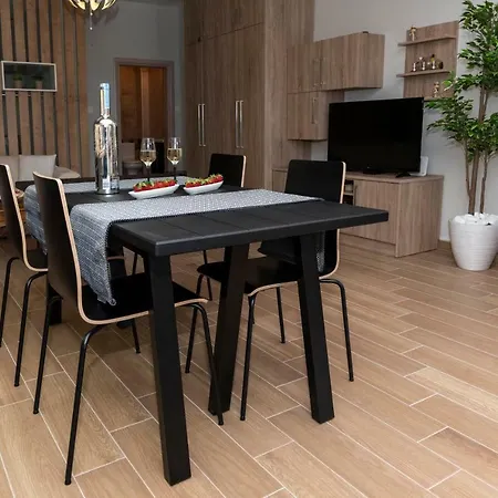 Cavas Luxury Apartman *