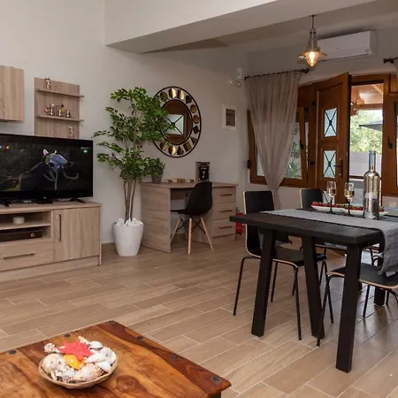 Cavas Luxury Apartman *